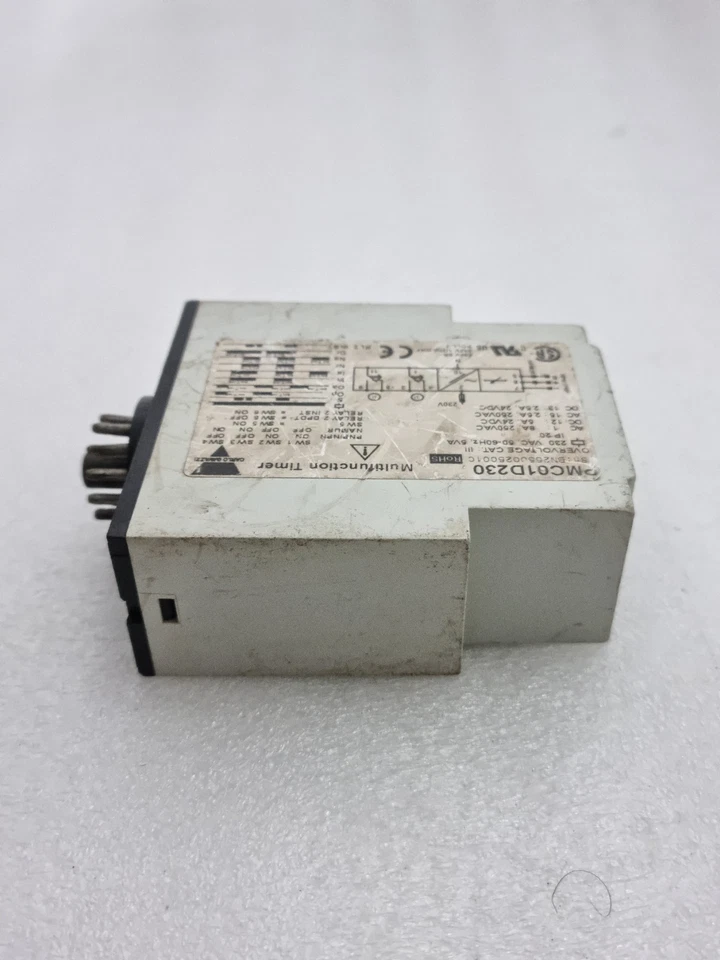 Carlo Gavazzi PMC01D230 Multifunction Timer 230Vac PMC01D230